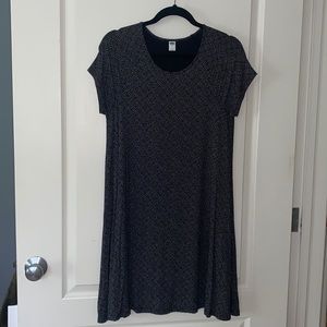 Old navy flowy patterned dress size M